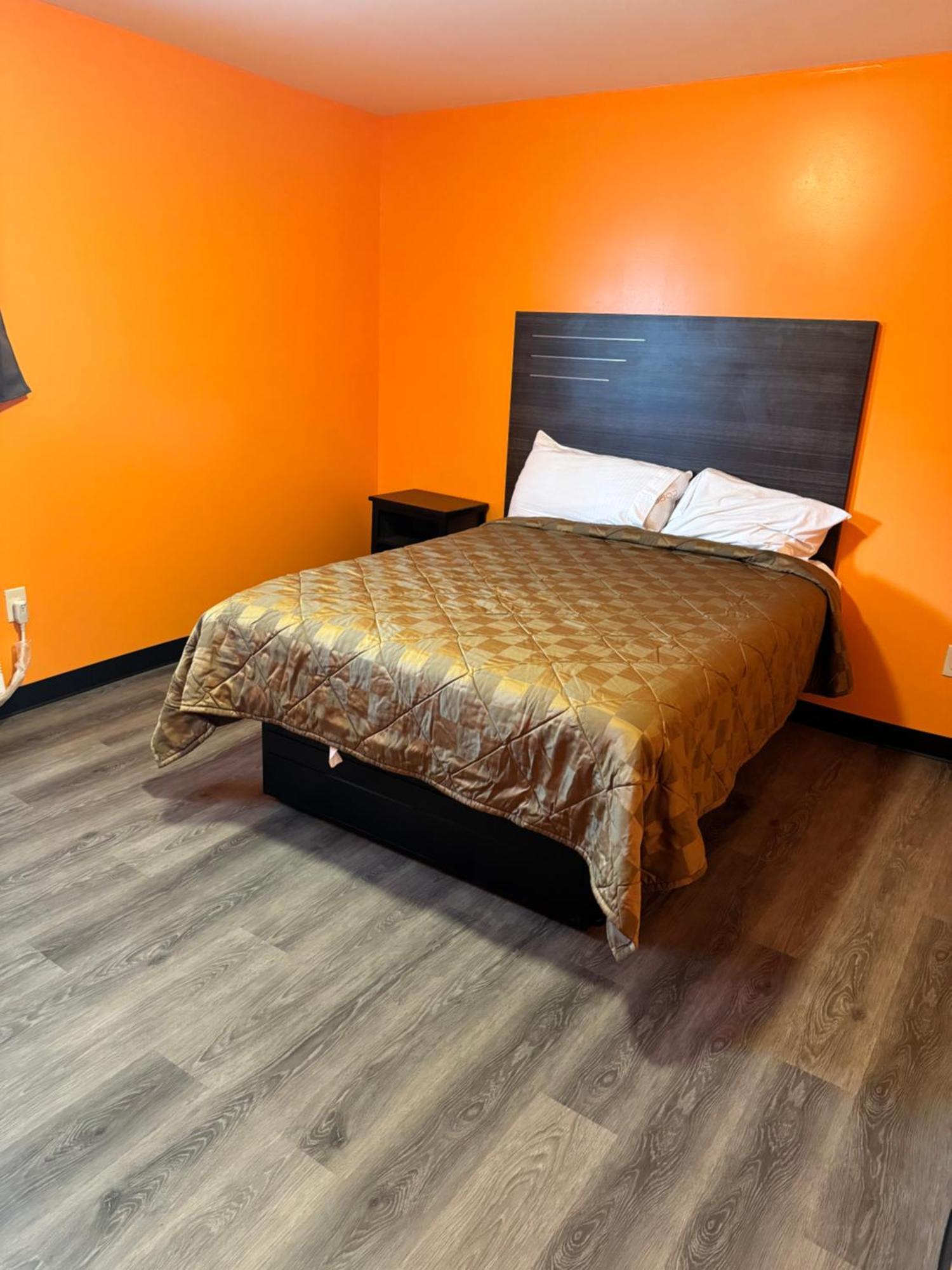 Budget Inn Decatur Priceville Exterior photo